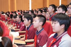 教学了人工学教育协同的新定位取新范式 